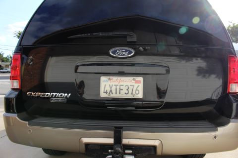 2003 Ford Expedition “TOW RIG”