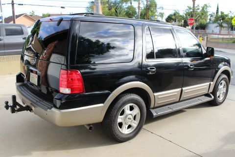 2003 Ford Expedition “TOW RIG”