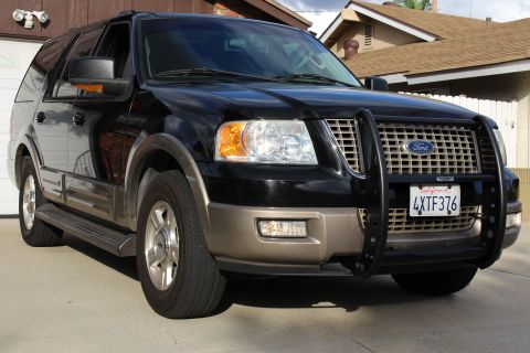 2003 Ford Expedition “TOW RIG”