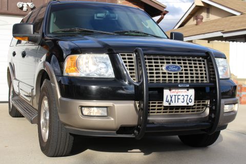 2003 Ford Expedition “TOW RIG”