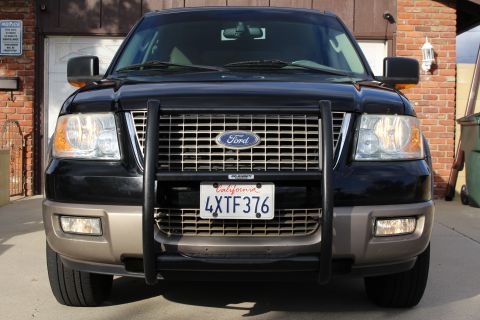 2003 Ford Expedition “TOW RIG”