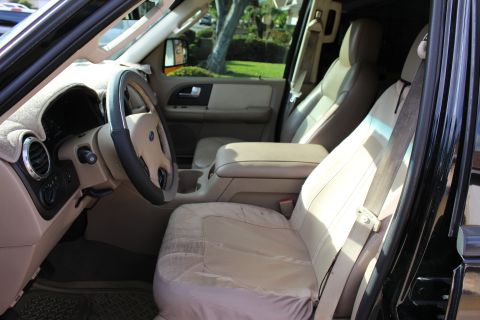 2003 Ford Expedition “TOW RIG”