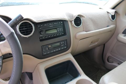 2003 Ford Expedition “TOW RIG”