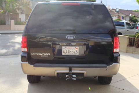 2003 Ford Expedition “TOW RIG”