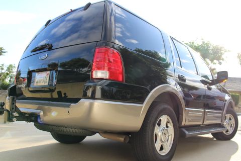 2003 Ford Expedition “TOW RIG”