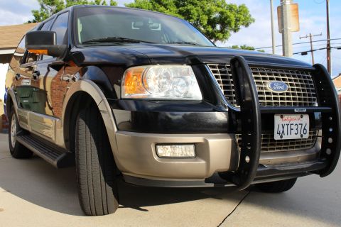 2003 Ford Expedition “TOW RIG”
