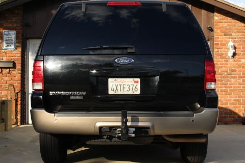 2003 Ford Expedition “TOW RIG”