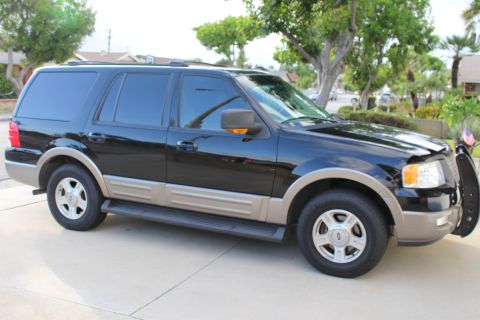 2003 Ford Expedition “TOW RIG”