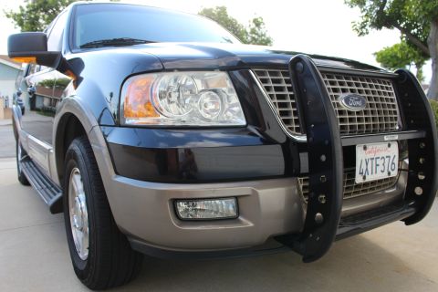 2003 Ford Expedition “TOW RIG”