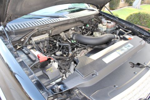 2003 Ford Expedition “TOW RIG”