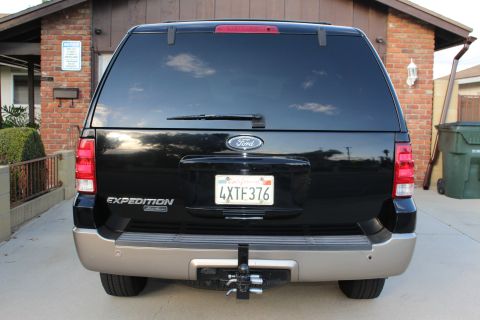 2003 Ford Expedition “TOW RIG”