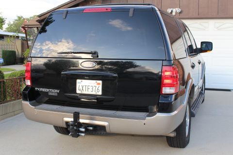 2003 Ford Expedition “TOW RIG”
