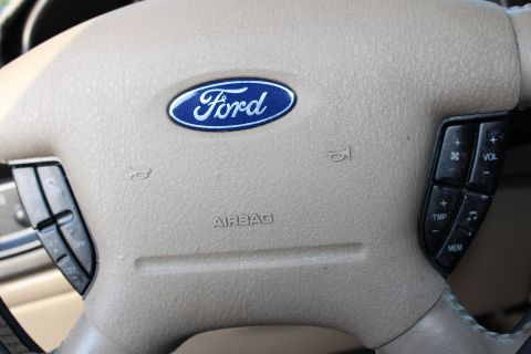 2003 Ford Expedition “TOW RIG”