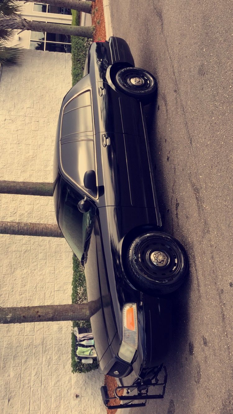 2005 Ford Crown Victoria “Bae”