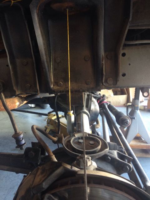 1978 Ford Bronco - Trying to line up the Dana 44 differential with a plumb bob