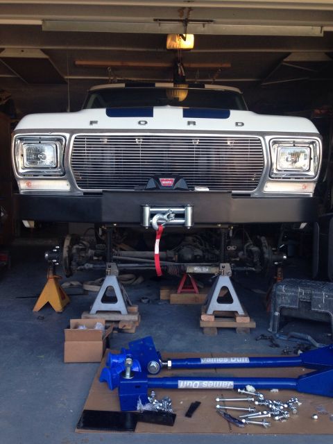 1978 Ford Bronco - Lift in progress