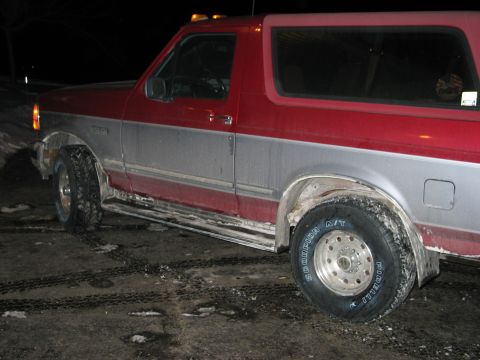 1995 Ford Bronco - This 1995 Ford Bronco is shown from the side in a three-quarter front view.