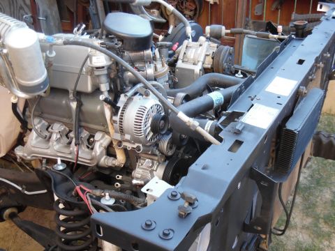 1993 Ford Bronco - It's getting close to complete-enough to run the engine. I ordered a new direct-fit Y-pipe today. [url=http://www.supermotors.net/vehicles/…