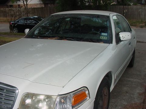 2001 Ford Crown Victoria photo