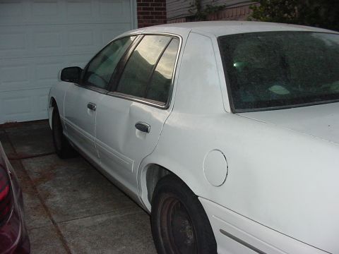 2001 Ford Crown Victoria photo