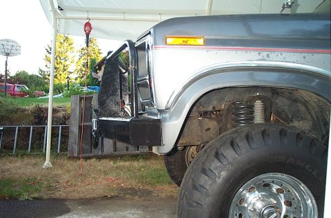 1986 Ford Bronco - Side view.