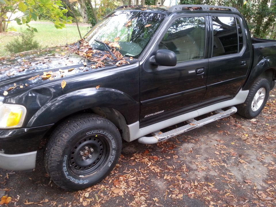 2001 Ford Explorer “Sport Trac”