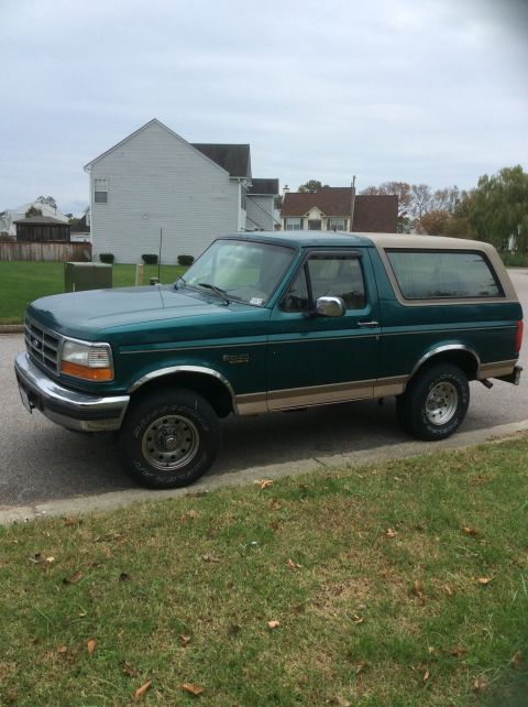 1996 Ford Bronco photo