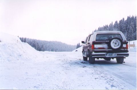 1990 Ford Bronco - Another shot at the top of Wolf Creek Pass.