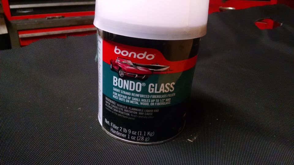 Can of Bondo Glass fiberglass filler