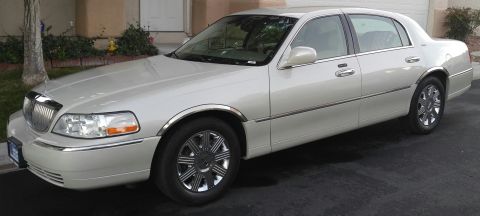 2004 Lincoln Town Car