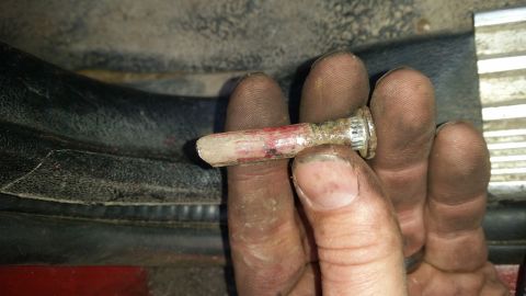 1981 Ford Bronco - Half a pin out.