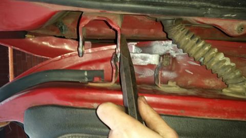 1981 Ford Bronco - This trick worked really well to get the new bushings in since the spacing is so tight. This is a large wedge. I held it against the bushin…