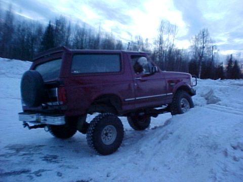 1995 Ford Bronco - articulate3