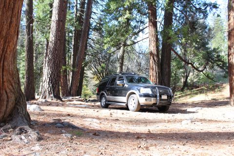 2003 Ford Expedition “TOW RIG”