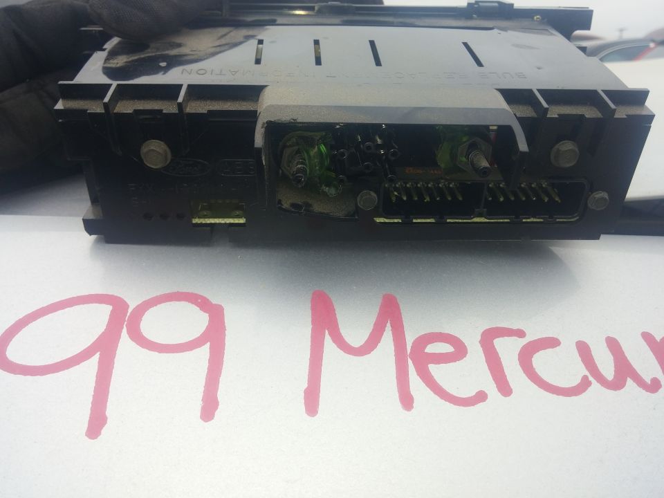 Rear circuit board and connectors of a climate control module