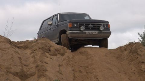 1987 Ford Bronco photo
