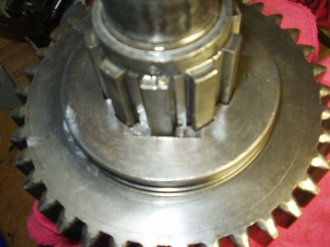 1978 Ford Bronco - Is this how the spring is installed on the first gear hub?