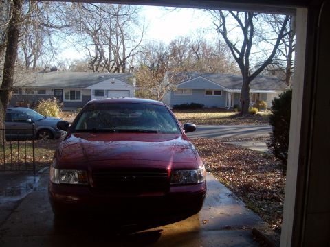 2004 Ford Crown Victoria - Last wash until next year.