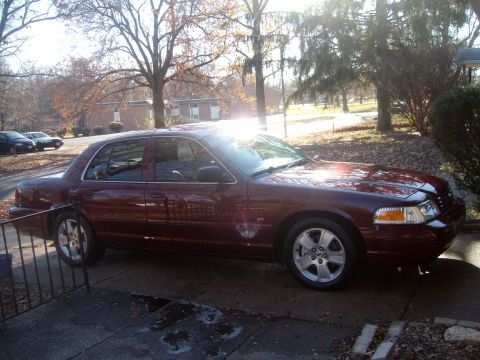 2004 Ford Crown Victoria