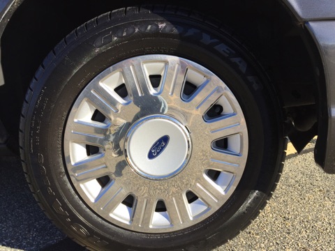 2001 Ford Crown Victoria