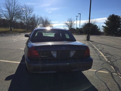 2001 Ford Crown Victoria