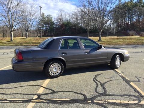2001 Ford Crown Victoria