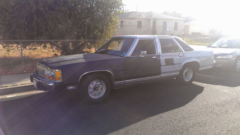 1989 Ford Crown Victoria LTD “Mistress/ Narco moblie”