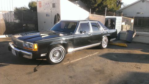 1989 Ford LTD Crown Victoria photo