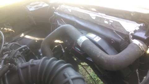 1990 Ford F-250 - after doing some trimming i got the fan installed and a relay kit wired up.