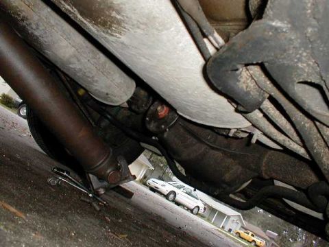 1991 Ford Crown Victoria LTD - Dropped the driveshaft