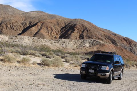 2003 Ford Expedition “TOW RIG”