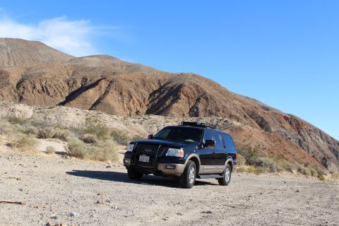 2003 Ford Expedition “TOW RIG”