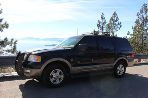 2003 Ford Expedition “TOW RIG”
