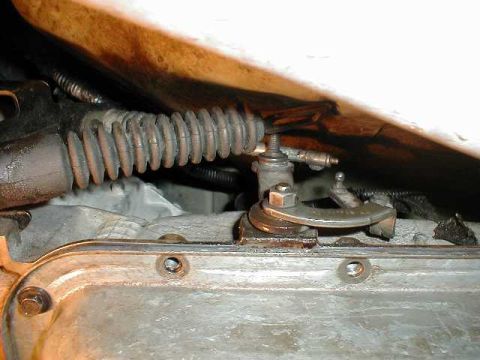1991 Ford Crown Victoria LTD - Removed the linkage from transmission